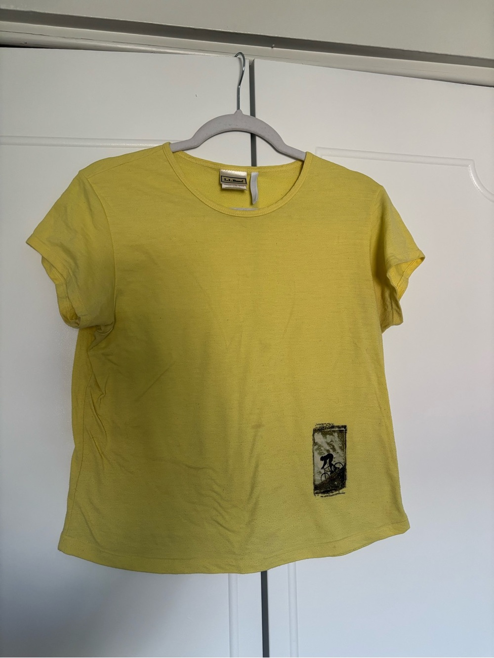 Vintage Yellow Women's Short Sleeve Crewneck Tee